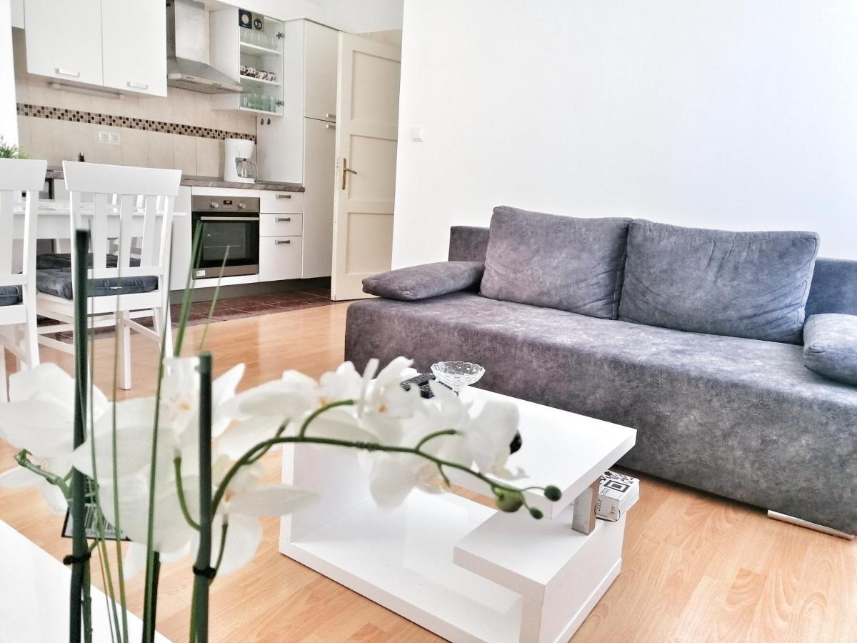 Apartament Anamarija-bacvice Split